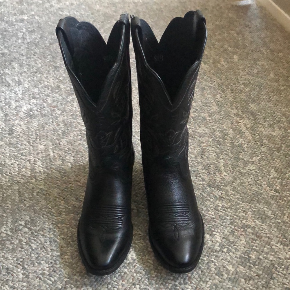 Ariat leather boots US L 8.5 B